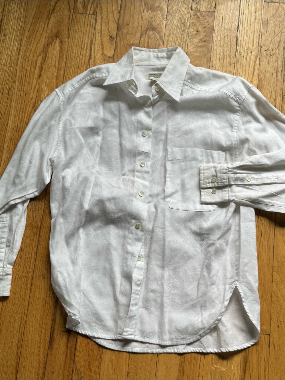 Banana Republic Vintage White Long-Sleeve Dress Shirt with Chest Pocket